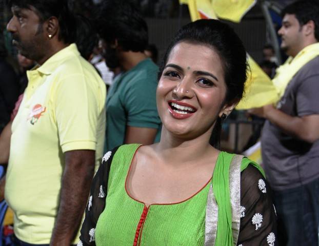 10 Lesser Known Facts about Anchor Dhivyadharshini (DD) – Scooptimes