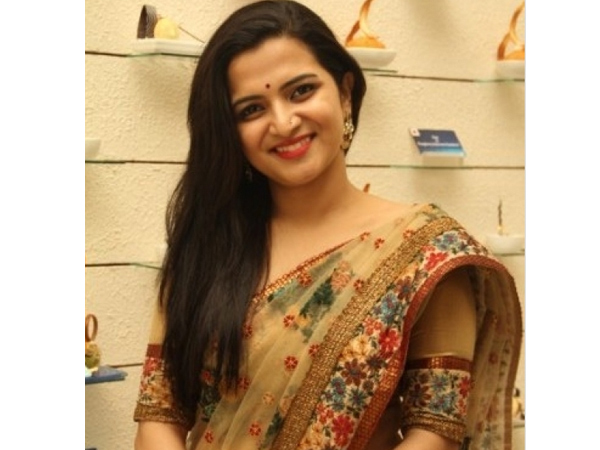 10 Lesser Known Facts about Anchor Dhivyadharshini (DD) – Scooptimes