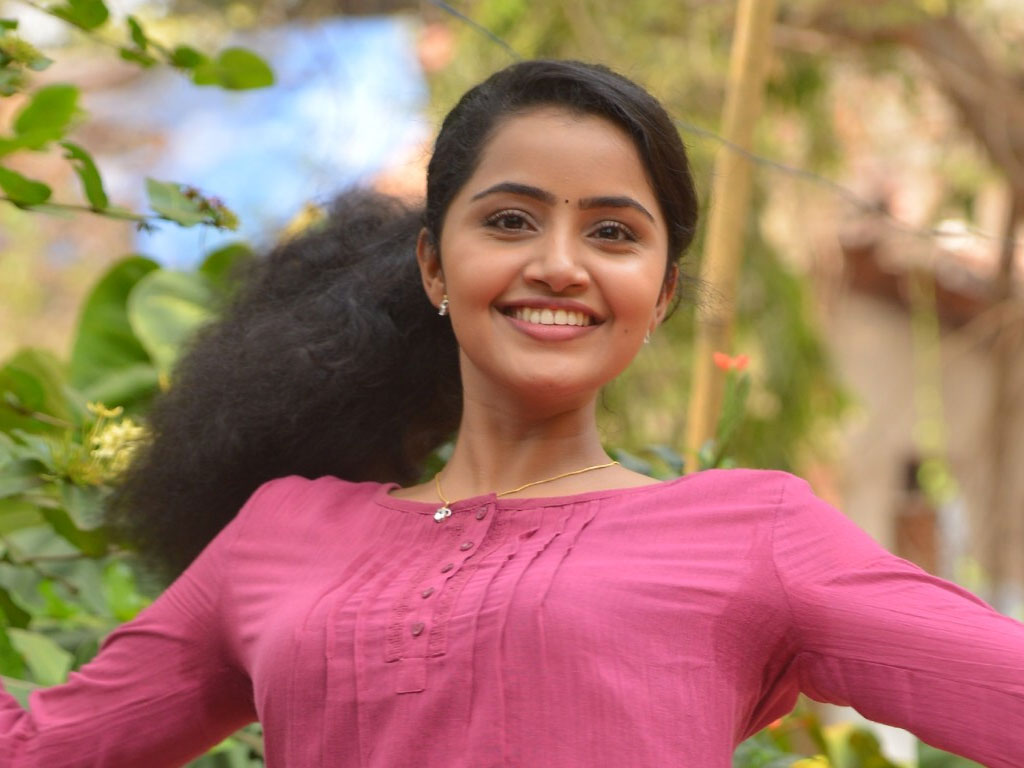 anupama-parameswaran-actress-age-wiki-height-biography-family-movies-list-scooptimes-1