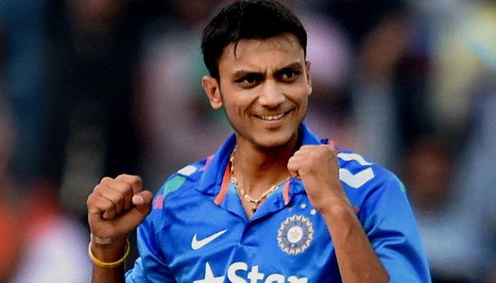 axar-patel-cricketer-wiki-age-height-weight-caste-biography-family-scooptimes-1