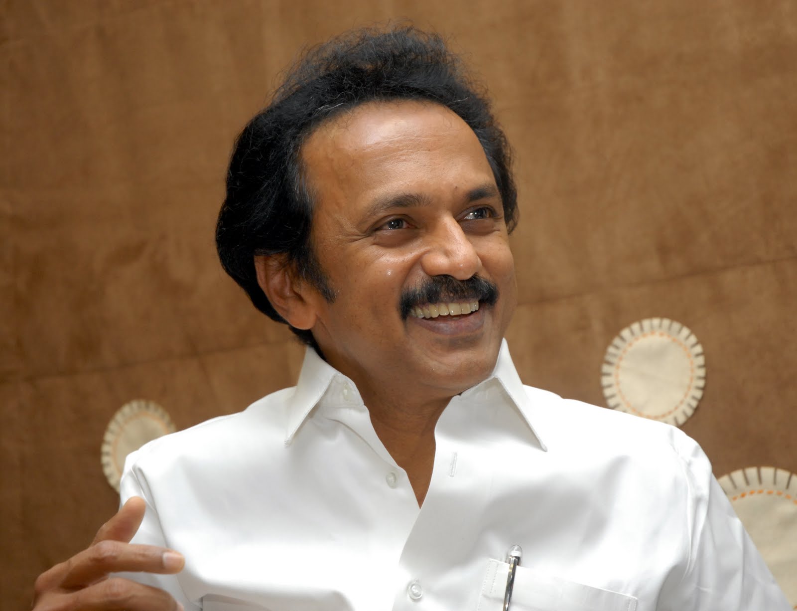 m-k-stalin-politician-wiki-caste-family-age-son-wife-qualification-scooptimes-1