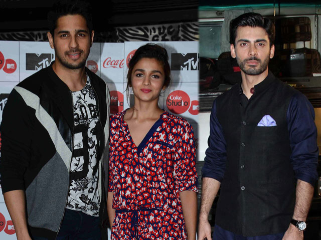 sidharth-malhotra-kapoor-sons-first-look-poster-photos-scooptimes-1