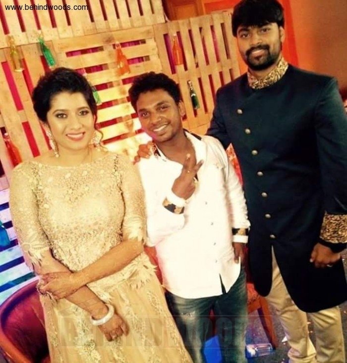 Super Singer Anchor Priyanka Deshpande Marriage Photos – Scooptimes